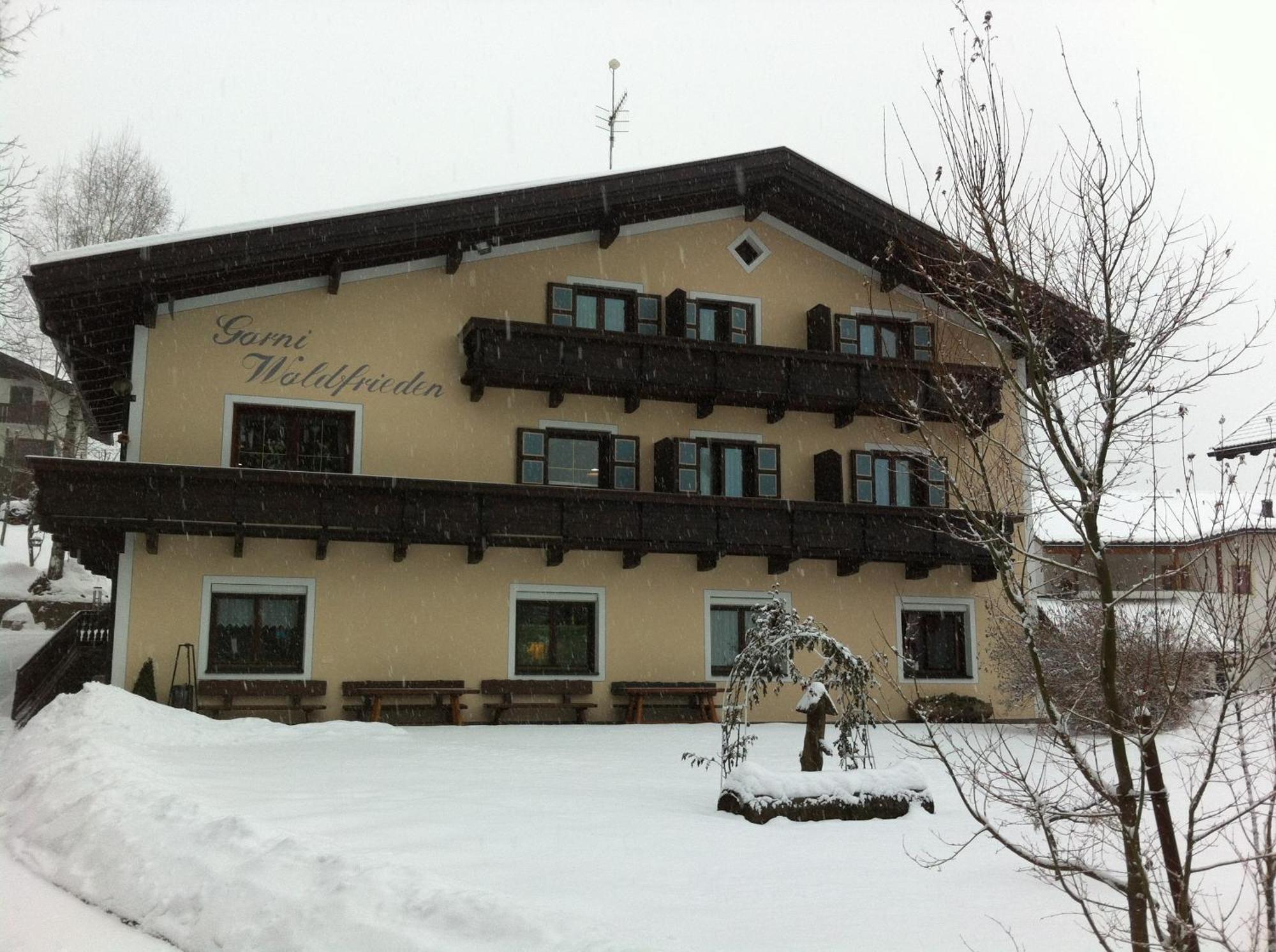 Garni Waldfrieden Hotel Castelrotto Exterior photo